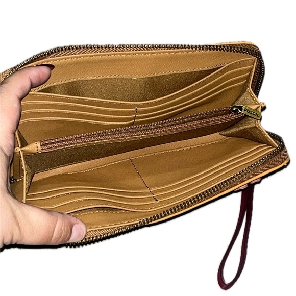 Fossil Brown Leather Flowers Zip Around Women’s Wallet Wristlet, GUC - Picture 8 of 12
